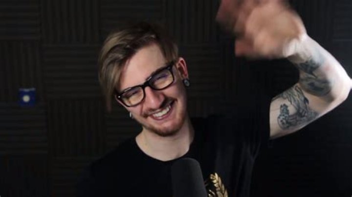 8-BitRyan - Age, Family, Bio