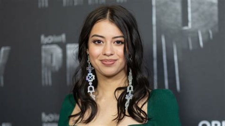 Amber Midthunder - Age, Family, Bio