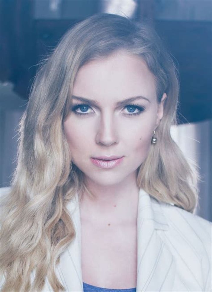 Ancilla van de Leest - Age, Family, Bio