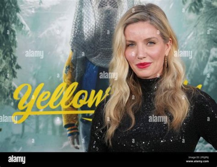 Annabelle Wallis - Age, Family, Bio