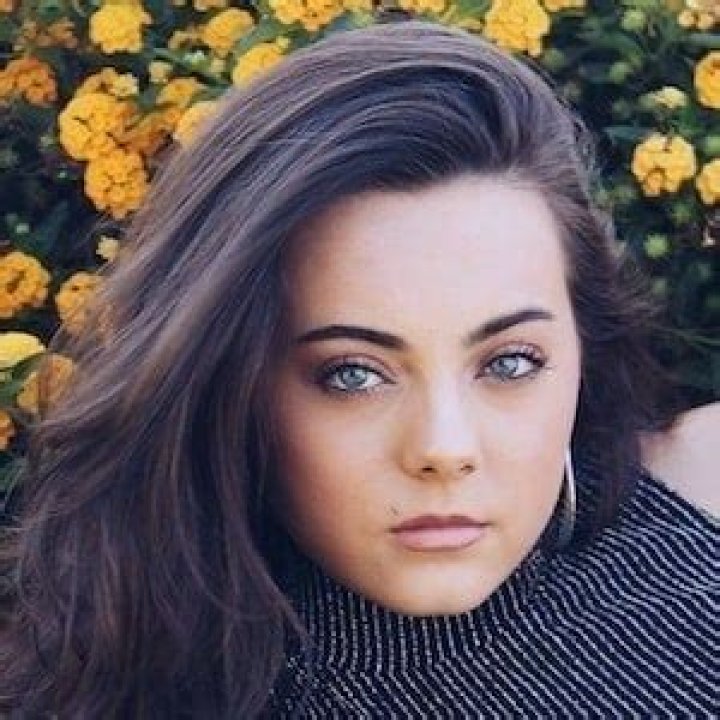 Ava Allan - Age, Family, Bio