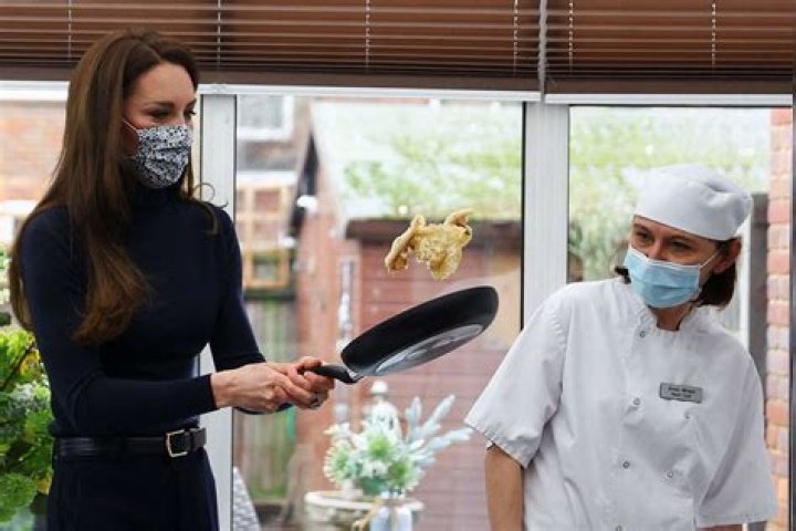 bitchy | Catherine Princess Of Wales Visits Oxford House Nursing Home In Slough