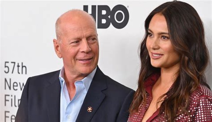 Bruce Willis’s wife Emma tweets great photo of Bruce & 5-week-old Mabel Ray