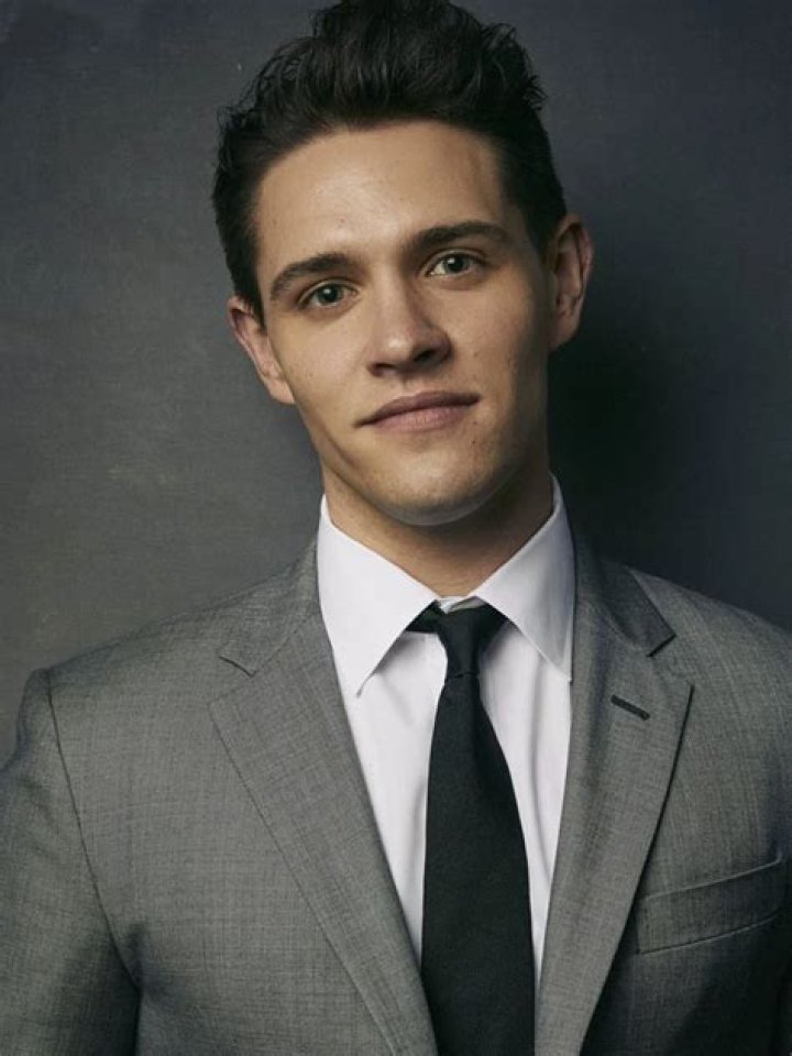 Casey Cott Bio (Wiki) 