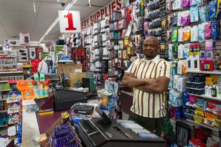 Celebrities who had shoplifted and were arrested for it!