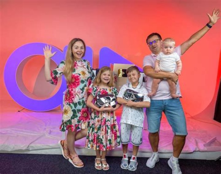 Chloe Roma - Age, Family, Bio