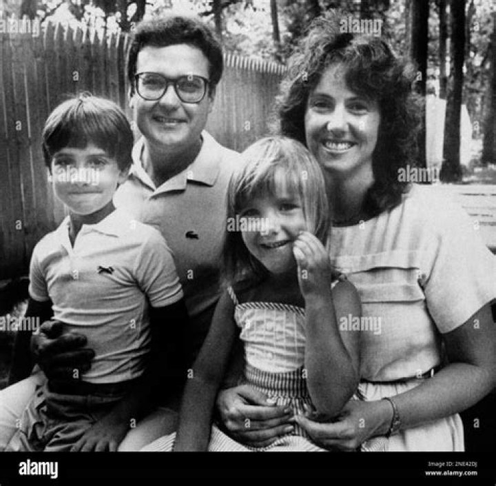 Christa McAuliffe - Trivia, Family, Bio