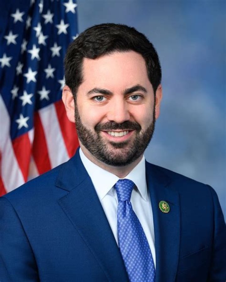 Davah Lawler Bio (Wiki) 