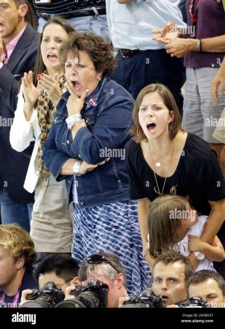 	Debbie Phelps blames herself for son Michael’s pot-smoking	