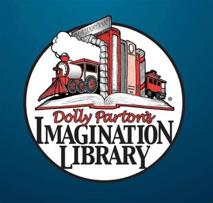 Dolly Parton visits Kansas to celebrate expansion of her Imagination Library