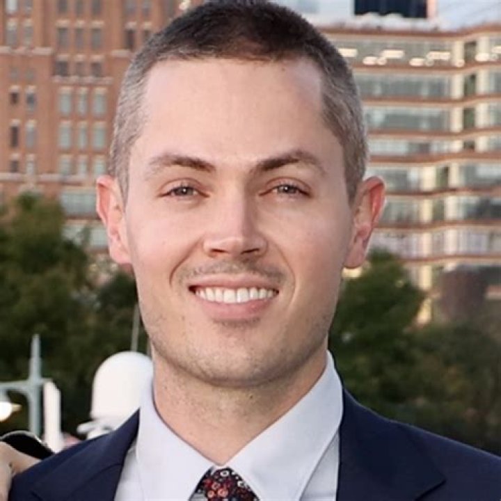 Dominique Penn - Age, Family, Bio