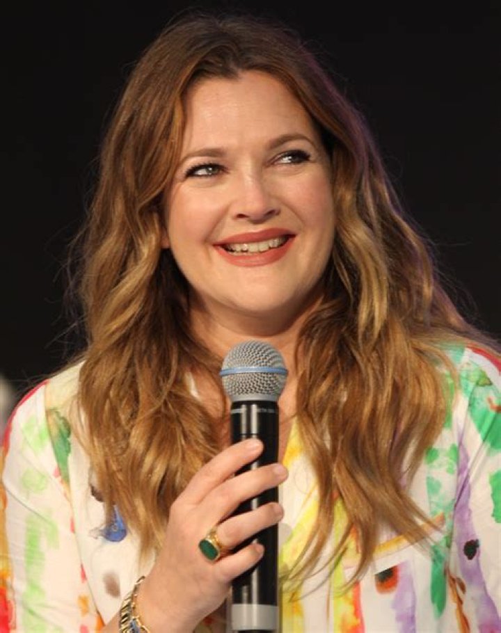 	Drew Barrymore: ‘Now it’s my life mission to figure out’ dining rooms	