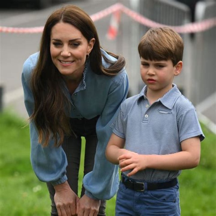 	Duchess Kate & Prince William empathize with grieving children & working mums	