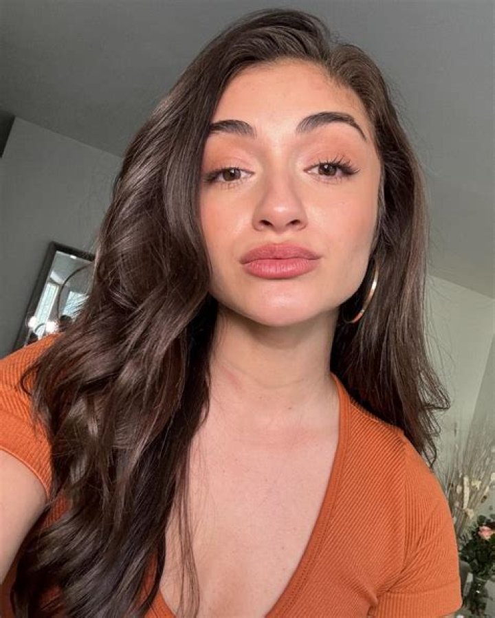 Duda Castro - Age, Family, Bio