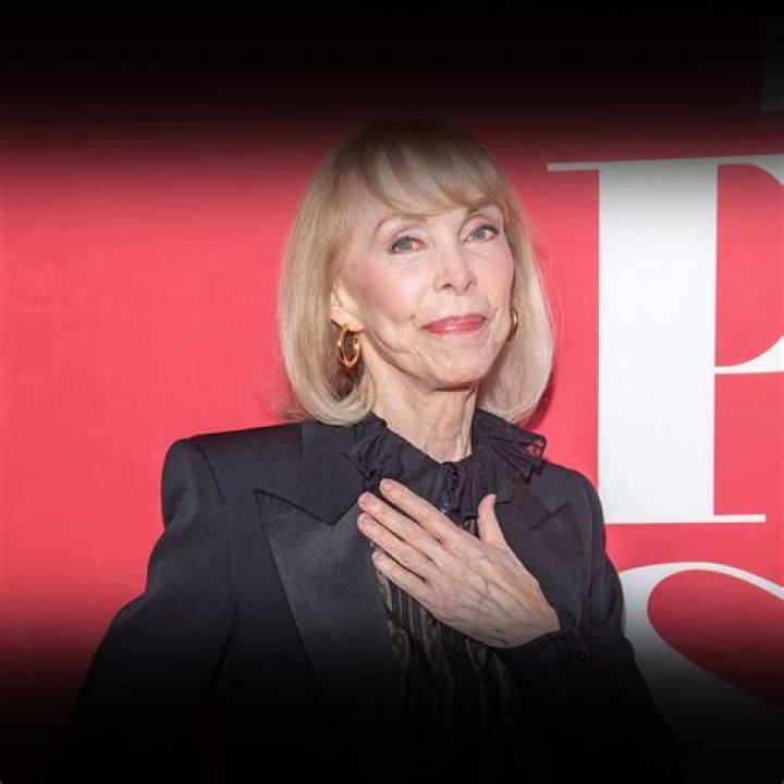 Elaine Joyce Bio (Wiki) 