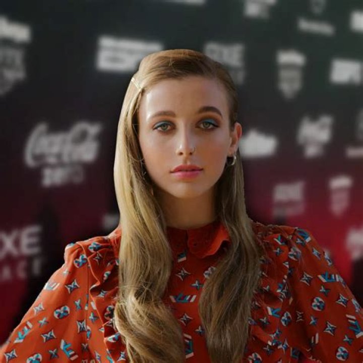 Emma Chamberlain - Age, Family, Bio