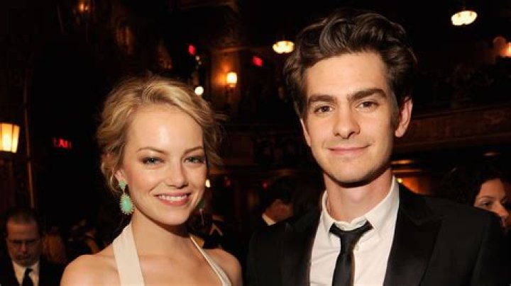 Emma Stone & Andrew Garfield are absolutely adorable together in NYC