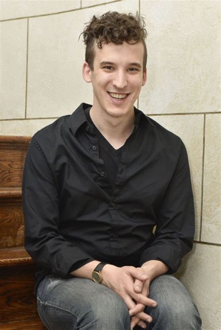 Enola Bedard Net Worth, Age, Boyfriend, Family, Biography & More