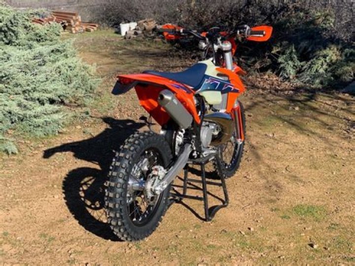 Ethan Hutchison Bio (Wiki) 