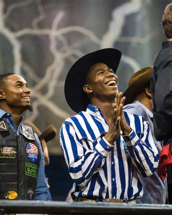 Ezekiel Mitchell - Age, Family, Bio