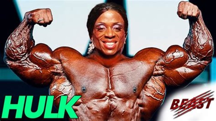 Female Bodybuilders | Famous Birthdays