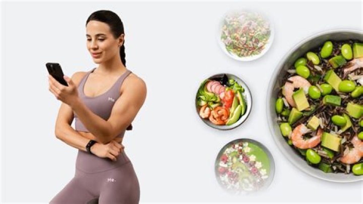 Fitness star Megafit Gran, 63 is resuming her workout to stay in shape for 2022! Secret workout tips!