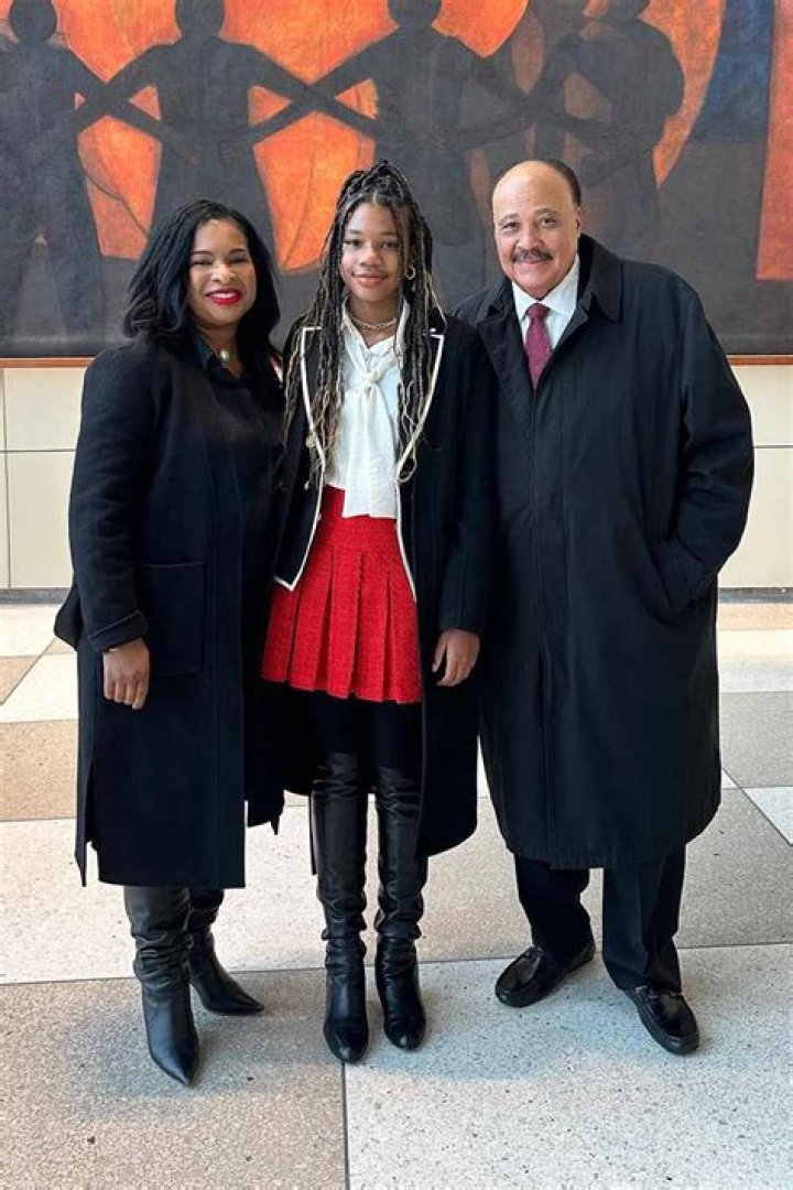 Full Name, Age, Parents, Hometown, Relationship, Net-Worth, Career, Awards, Instagram, Facebook, Twitter