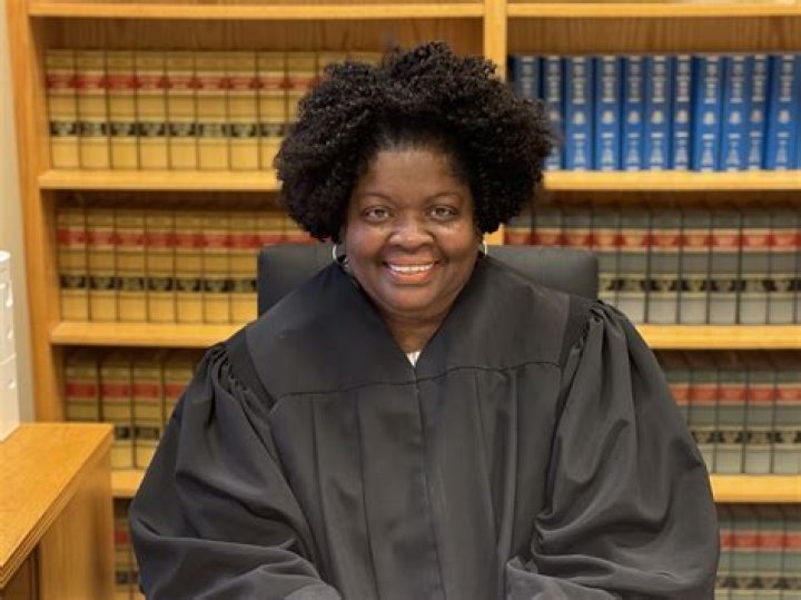 Georgia Crone - Age, Family, Bio