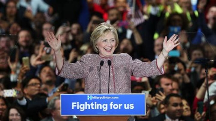 Hillary Clinton, like her beloved Beyonce, carries hot sauce in her bag, #swag