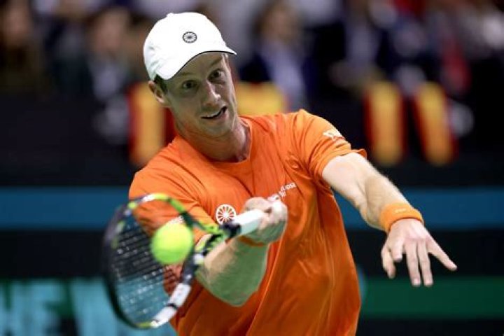 Is Botic van de Zandschulp Married?