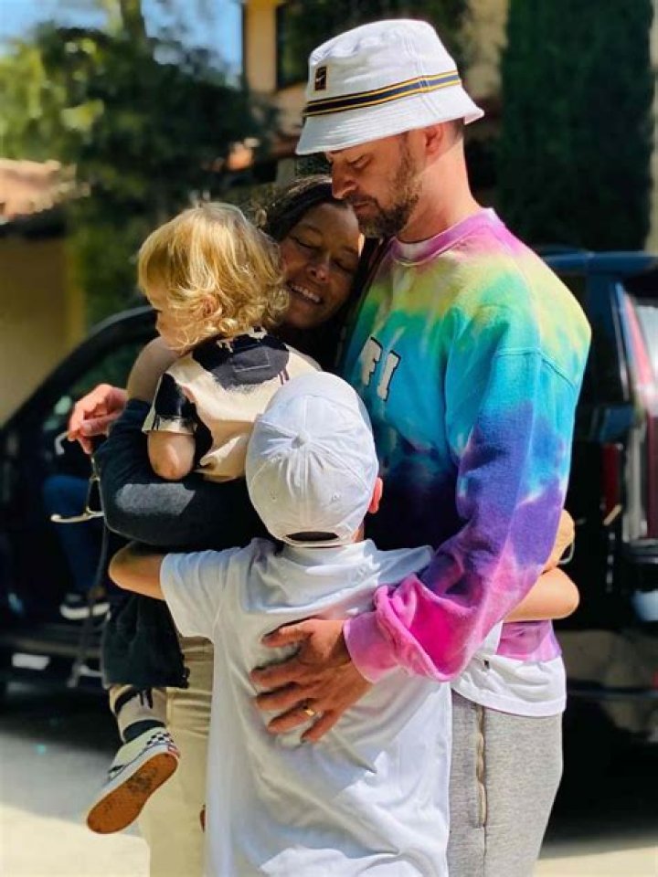 Jessica Biel & Justin Timberlake have welcomed their second child, a baby boy