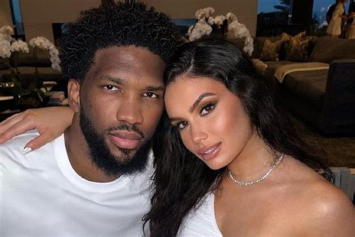 Joel Embiid- Girlfriend, Anne De Paula and Net Worth!