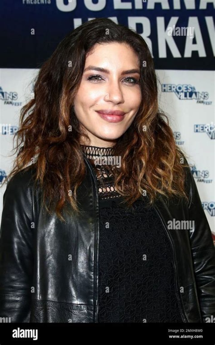 Juliana Harkavy - Age, Family, Bio