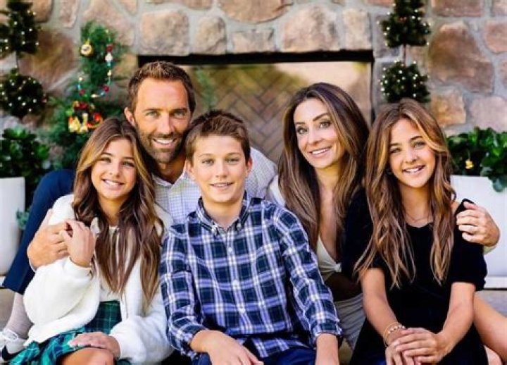 Leah Taylor - Age, Family, Bio