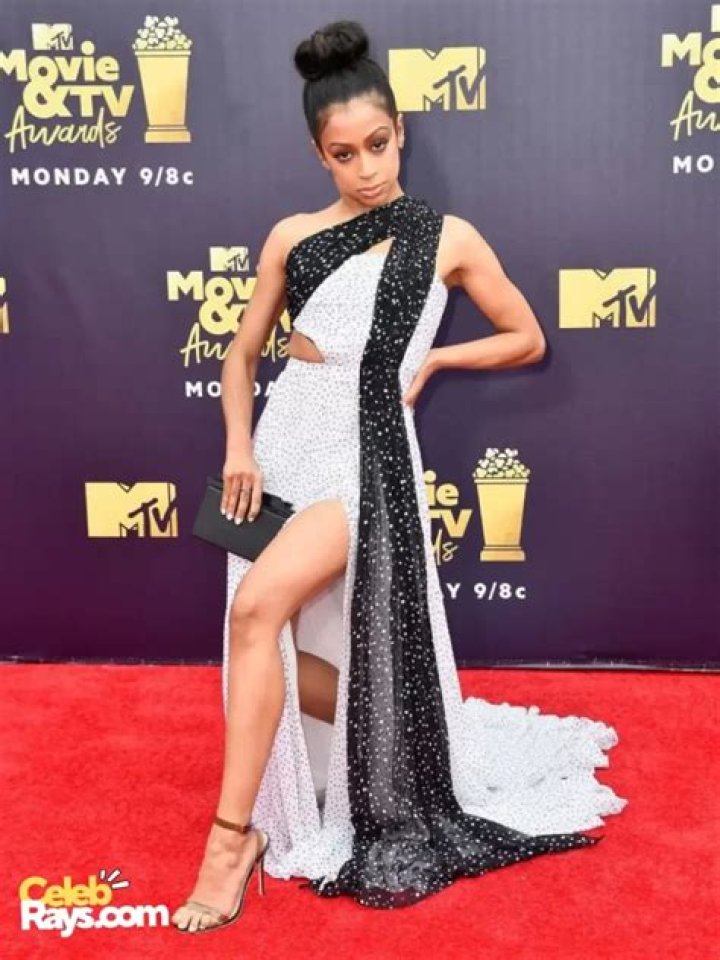 Liza Koshy Bio (Wiki) 