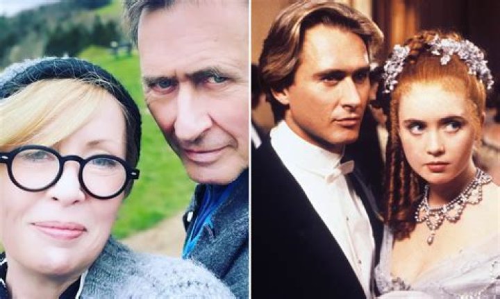 Lysette Anthony - Age, Family, Bio