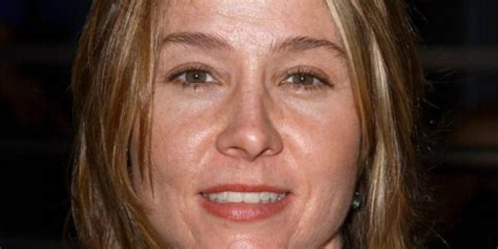 Megan Follows - Age, Family, Bio