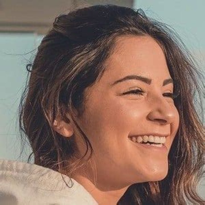 Nathalia Valente - Age, Family, Bio