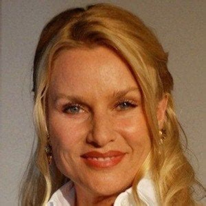 Nicollette Sheridan - Age, Family, Bio