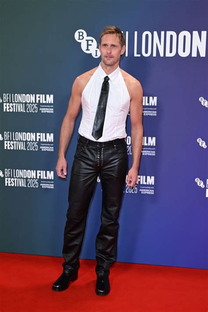 Please enjoy these photos of Alexander Skarsgard looking scruffy & sweaty