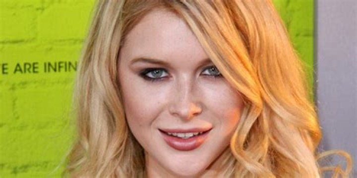 Renee Olstead - Age, Family, Bio