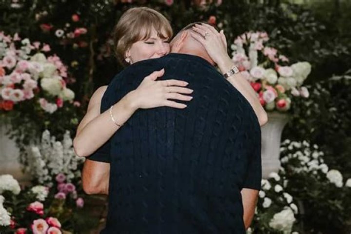 Taylor Swift worries that Travis Kelce won’t be able to handle her fame