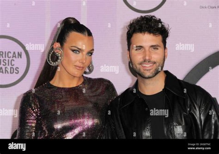 Tessa Barton - Age, Family, Bio