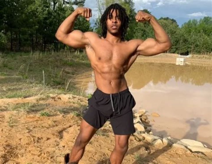 TheBlackTrunks - Age, Family, Bio