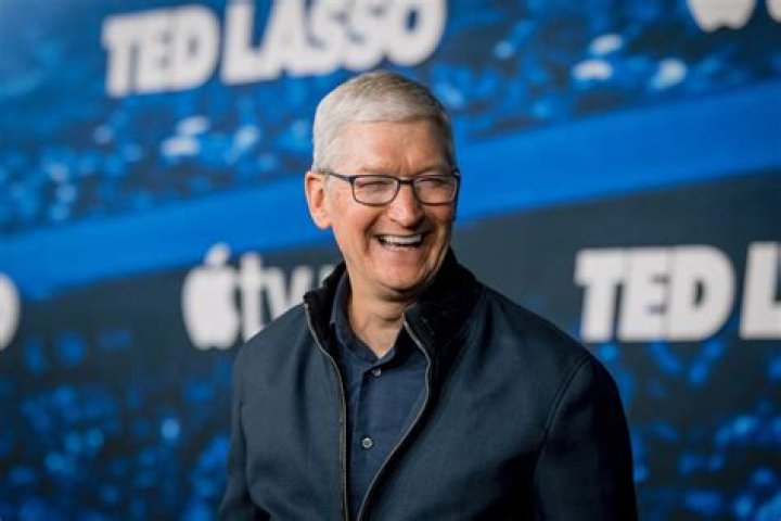 Tim Cook - Age, Family, Bio
