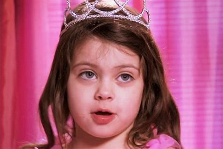 Toddlers & Tiaras features child in Pretty Woman “prostitot” costume (update)