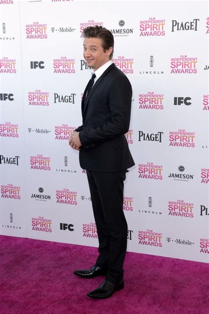 Tom Hiddleston addresses the rumors that he has undercover pole-dancing skills