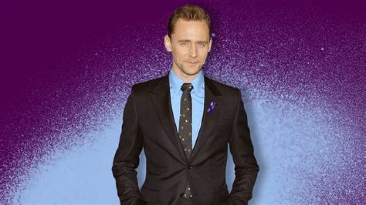 Tom Hiddleston wears pimp coat, makes sexy ‘tennis noises’: would you hit it?