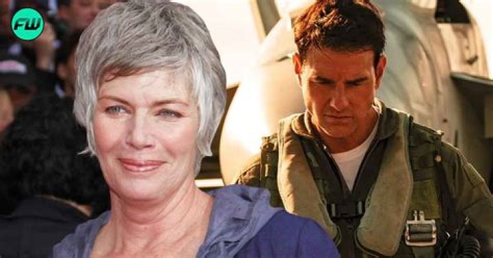 Top Gun: Maverick director confirms Kelly McGillis & Meg Ryan weren’t asked back