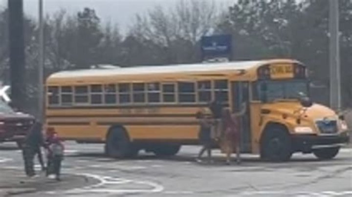 WATCH: Paulding County school bus driver suspended after feud with parent and not allowing children to exit vehicle